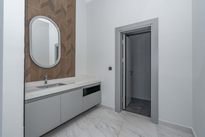 Просторная трехкомнатная квартира в шикарном комплексе в районе Каргыджак, 140 м2 - Ракурс 19