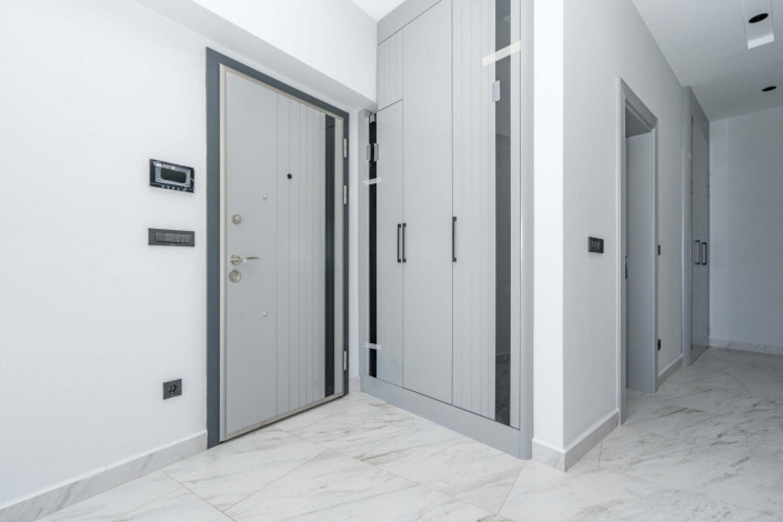 Просторная трехкомнатная квартира в шикарном комплексе в районе Каргыджак, 140 м2 - Ракурс 25