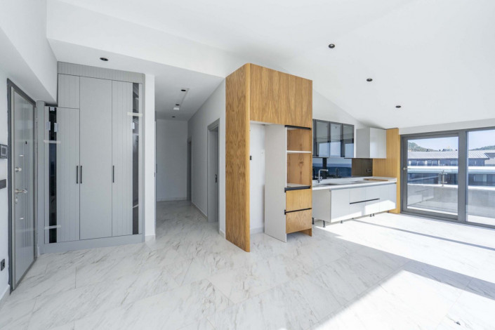 Просторная трехкомнатная квартира в шикарном комплексе в районе Каргыджак, 140 м2 - Ракурс 26