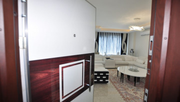 Четырехкомнатная квартира-дуплекс в одном из лучших комплексов Махмутлара, 165 м2 - Ракурс 1