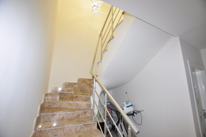 Четырехкомнатная квартира-дуплекс в одном из лучших комплексов Махмутлара, 165 м2 - Ракурс 11