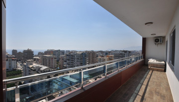 Четырехкомнатная квартира-дуплекс в одном из лучших комплексов Махмутлара, 165 м2 - Ракурс 13