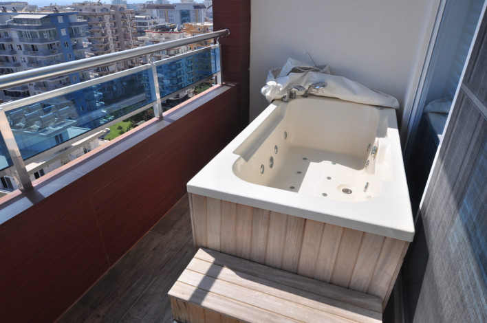 Четырехкомнатная квартира-дуплекс в одном из лучших комплексов Махмутлара, 165 м2 - Ракурс 13