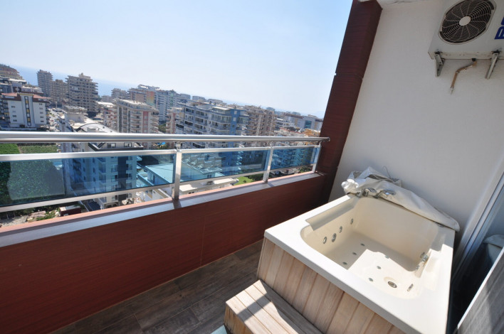 Четырехкомнатная квартира-дуплекс в одном из лучших комплексов Махмутлара, 165 м2 - Ракурс 14