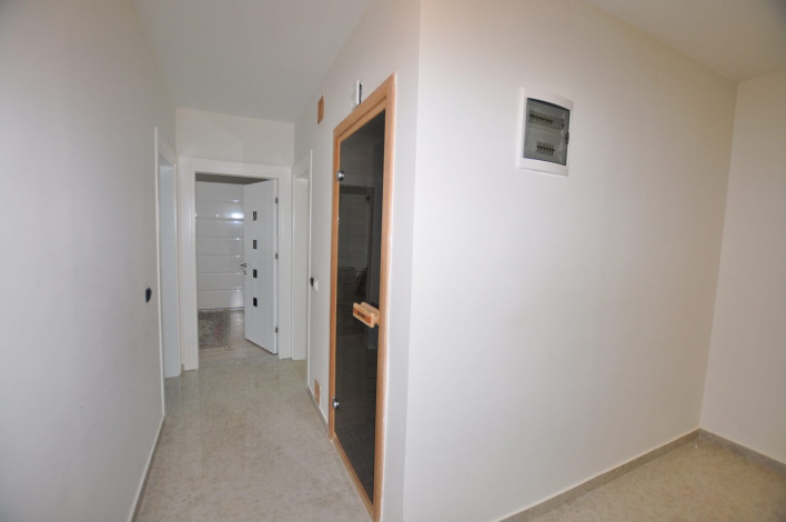 Четырехкомнатная квартира-дуплекс в одном из лучших комплексов Махмутлара, 165 м2 - Ракурс 18