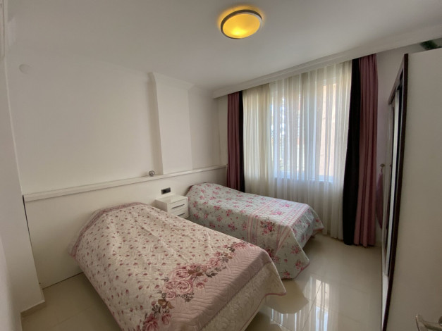 Трехкомнатная меблированная квартира в Махмутлар, 110 м2 - Ракурс 8