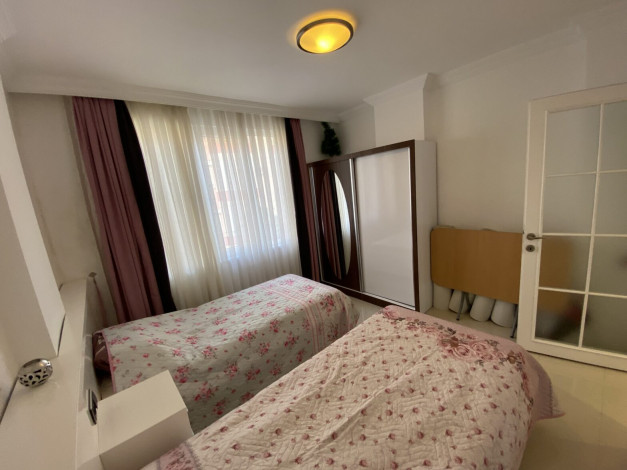 Трехкомнатная меблированная квартира в Махмутлар, 110 м2 - Ракурс 16