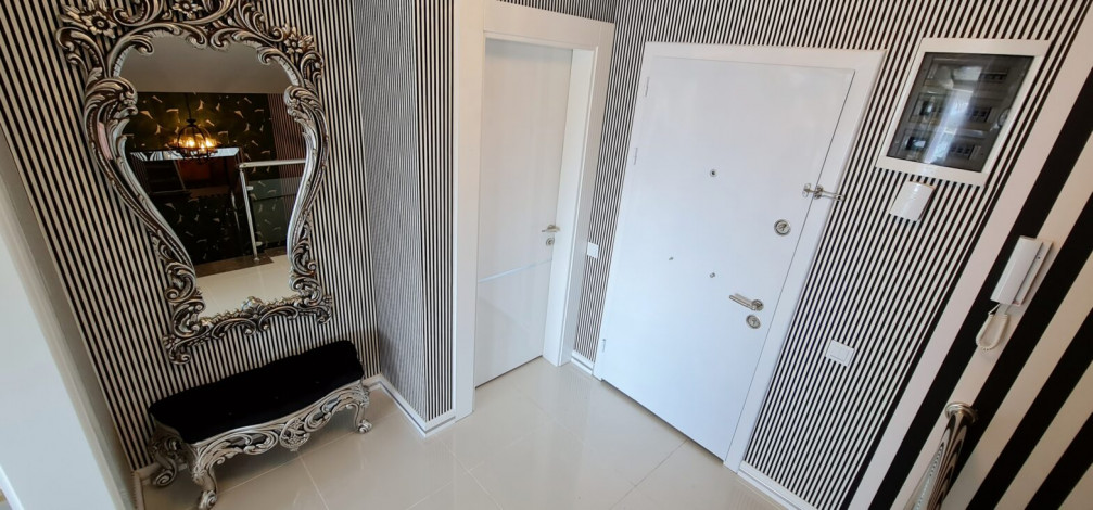 Вилла 3+1 в комплексе с инфраструктурой в районе Каргыджак, 280 м2 - Ракурс 17