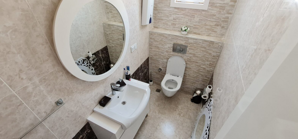 Вилла 3+1 в комплексе с инфраструктурой в районе Каргыджак, 280 м2 - Ракурс 20