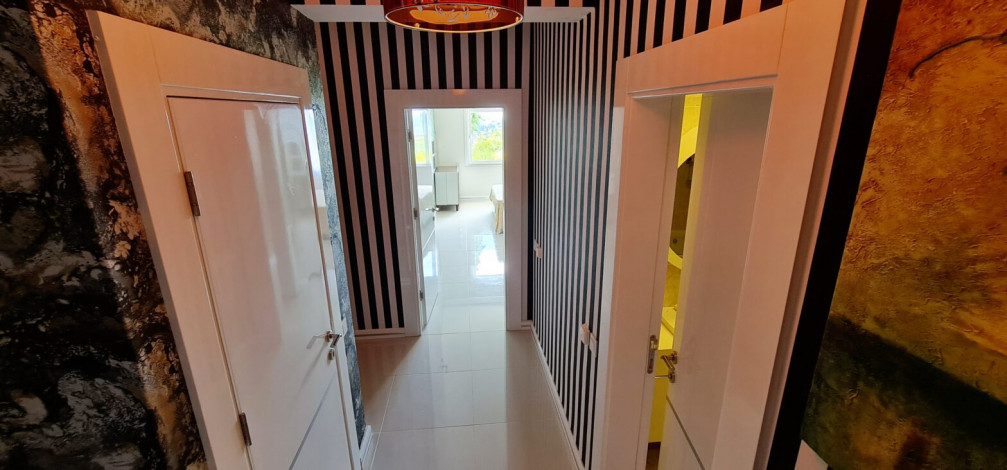 Вилла 3+1 в комплексе с инфраструктурой в районе Каргыджак, 280 м2 - Ракурс 23