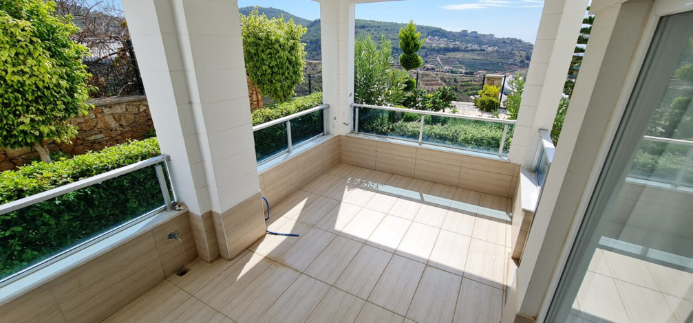 Вилла 3+1 в комплексе с инфраструктурой в районе Каргыджак, 280 м2 - Ракурс 36