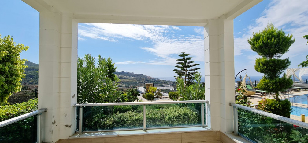 Вилла 3+1 в комплексе с инфраструктурой в районе Каргыджак, 280 м2 - Ракурс 37