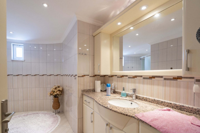 Шикарная меблированная квартира большой площади в Махмутлар, 130м - Ракурс 15