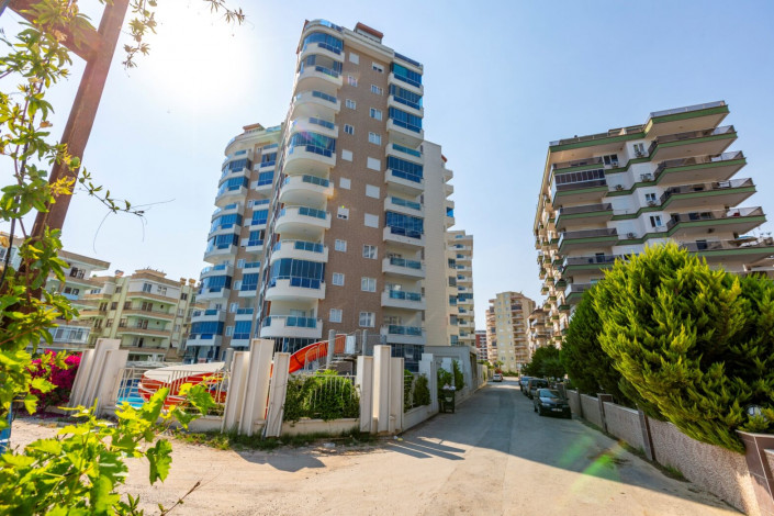 Трехкомнатная квартира в комплексе с хорошей инфраструктурой в Махмутларе, 120м - Ракурс 4