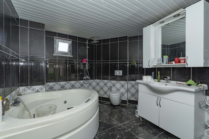 Трехуровневая вилла 4+2 в 300 м от моря в Авсалларе, 200 м2 - Ракурс 18