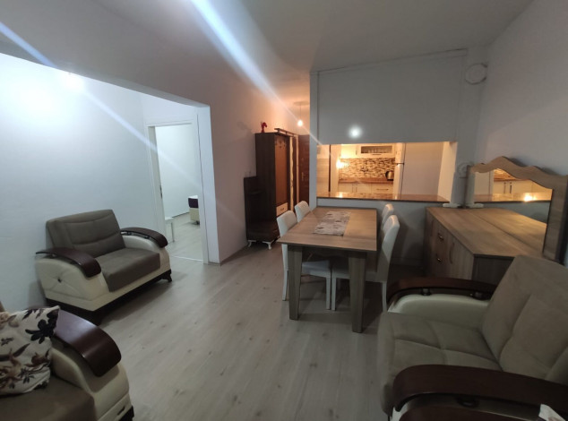 Бюджетная трехкомнатная квартира с мебелью и техникой в районе Махмутлар, 90 м2 - Ракурс 4