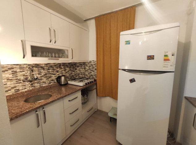 Бюджетная трехкомнатная квартира с мебелью и техникой в районе Махмутлар, 90 м2 - Ракурс 11