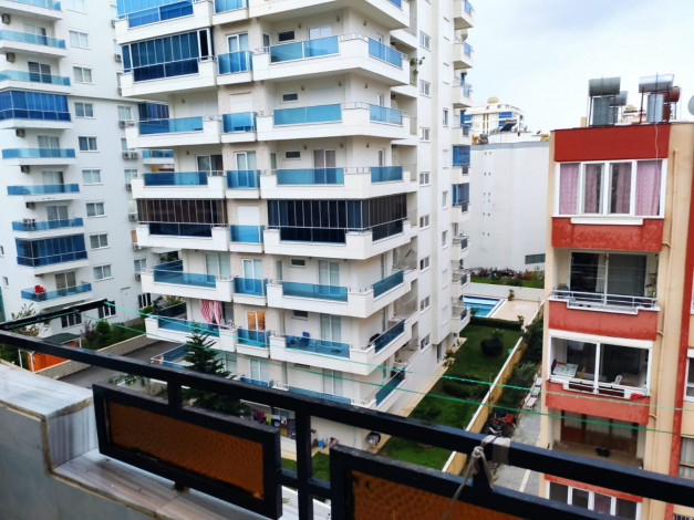 Бюджетная трехкомнатная квартира с мебелью и техникой в районе Махмутлар, 90 м2 - Ракурс 22