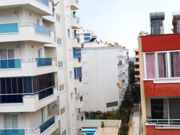 Бюджетная трехкомнатная квартира с мебелью и техникой в районе Махмутлар, 90 м2 - Ракурс 24