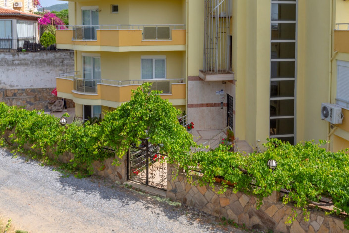 Просторная меблированная квартира 2+1 с видом на море и горы  в районе Махмутлар, 100 м2 - Ракурс 18