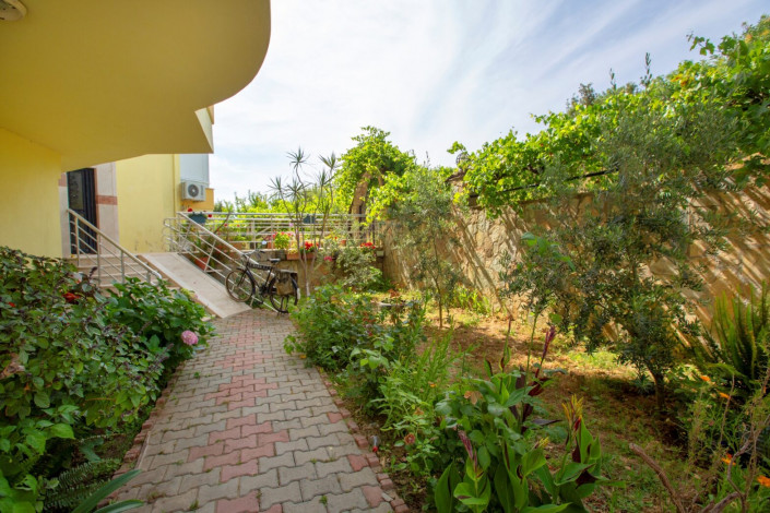 Просторная меблированная квартира 2+1 с видом на море и горы  в районе Махмутлар, 100 м2 - Ракурс 22