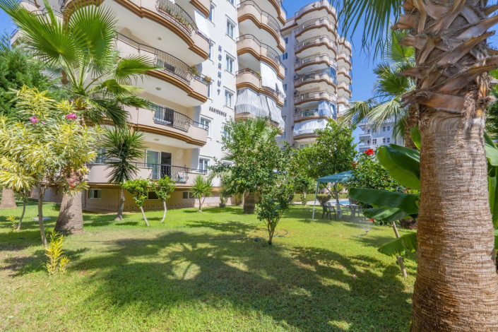 Трехкомнатная квартира на высоком этаже с видом на море в районе Махмутлар, 120 м2 - Ракурс 5