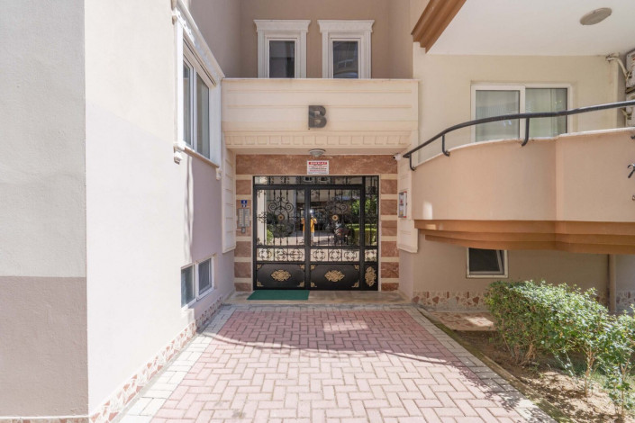 Трехкомнатная квартира на высоком этаже с видом на море в районе Махмутлар, 120 м2 - Ракурс 6