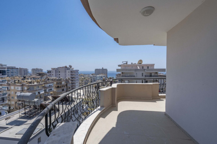 Трехкомнатная квартира на высоком этаже с видом на море в районе Махмутлар, 120 м2 - Ракурс 19