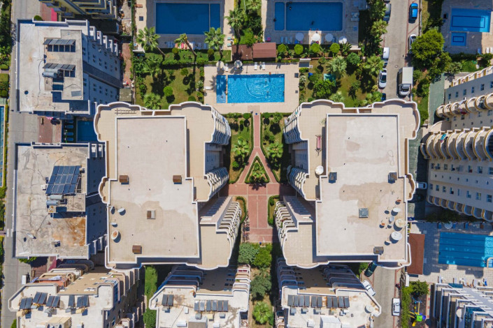 Трехкомнатная квартира на высоком этаже с видом на море в районе Махмутлар, 120 м2 - Ракурс 20