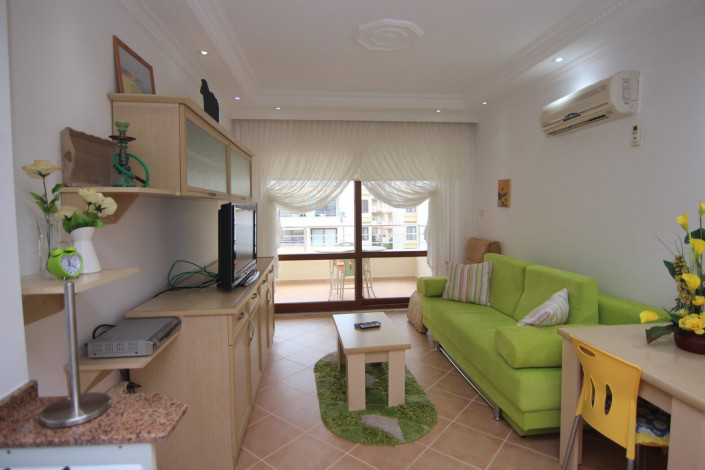 Двухкомнатная квартира всего в 300 метрах от моря в Махмутлар, 50 м2 - Ракурс 6