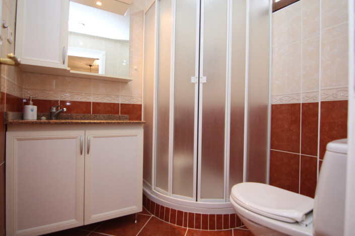 Двухкомнатная квартира всего в 300 метрах от моря в Махмутлар, 50 м2 - Ракурс 17