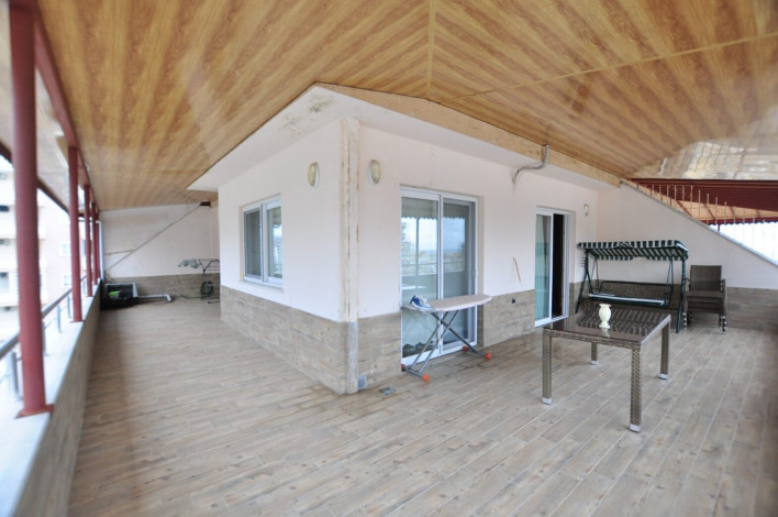 Меблированный пятикомнатный дуплекс с боковым видом на море и горы в районе Махмутлар, 280м - Ракурс 3