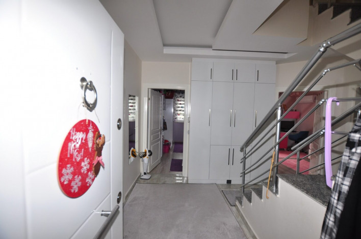 Меблированный пятикомнатный дуплекс с боковым видом на море и горы в районе Махмутлар, 280м - Ракурс 8