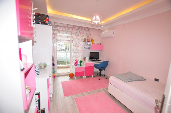 Меблированный пятикомнатный дуплекс с боковым видом на море и горы в районе Махмутлар, 280м - Ракурс 15