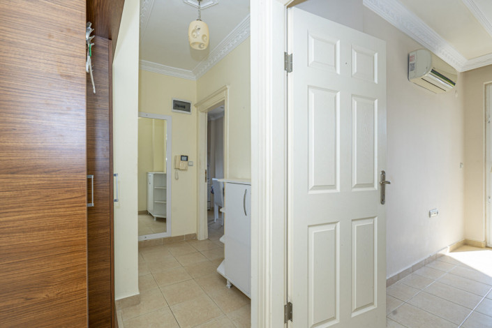 Полностью меблированная трехкомнатная квартира в центре города Аланья с видом на море, 75 м2 - Ракурс 5