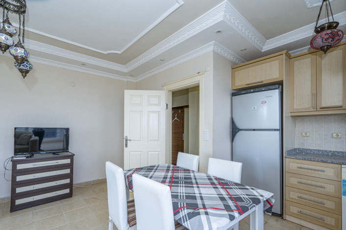 Полностью меблированная трехкомнатная квартира в центре города Аланья с видом на море, 75 м2 - Ракурс 9