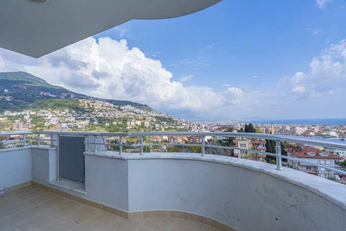 Полностью меблированная трехкомнатная квартира в центре города Аланья с видом на море, 75 м2 - Ракурс 11