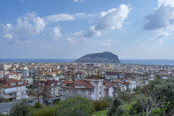 Полностью меблированная трехкомнатная квартира в центре города Аланья с видом на море, 75 м2 - Ракурс 12