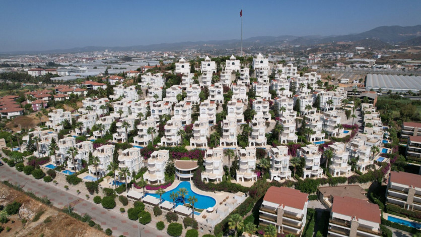 Просторная трехэтажная меблированная вилла в районе Конаклы, 250м. - Ракурс 4