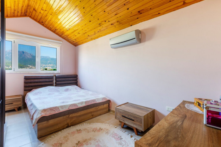 Две меблированные квартиры 2+1 с шикарным видом на Торосские горы в Обе, 125 м2 - Ракурс 13