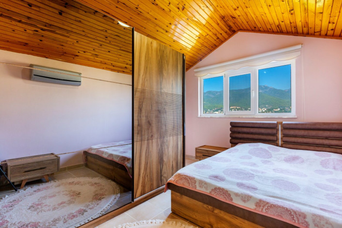 Две меблированные квартиры 2+1 с шикарным видом на Торосские горы в Обе, 125 м2 - Ракурс 14