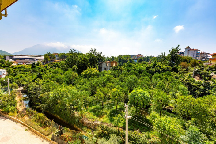 Две меблированные квартиры 2+1 с шикарным видом на Торосские горы в Обе, 125 м2 - Ракурс 32