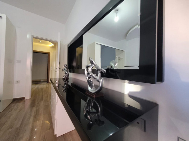 Двухкомнатная меблированная квартира в центре Алании, 80м - Ракурс 9