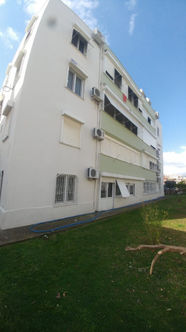 Меблированная бюджетная трехкомнатная квартира в районе Оба, 80 м2 - Ракурс 2