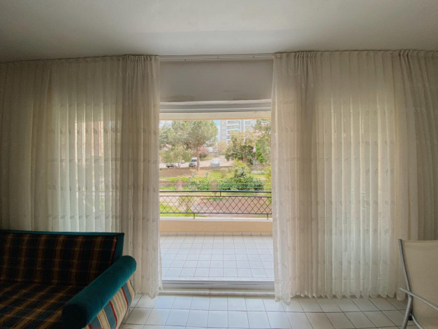 Бюджетная трёхкомнатная квартира в районе Махмутлар, 120 м2 - Ракурс 10