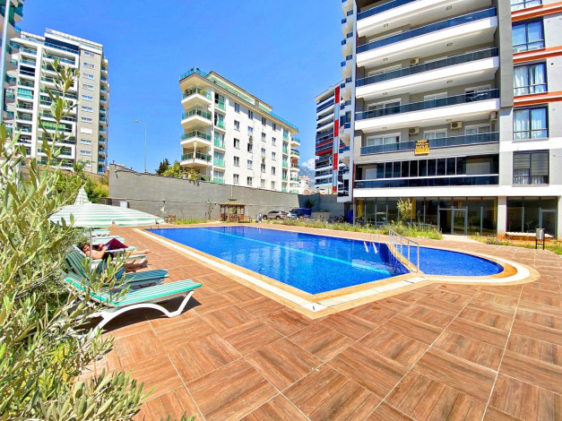 Меблированная четырехкомнатная квартира в районе Махмутлар, 150м - Ракурс 3