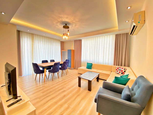 Меблированная четырехкомнатная квартира в районе Махмутлар, 150м - Ракурс 10