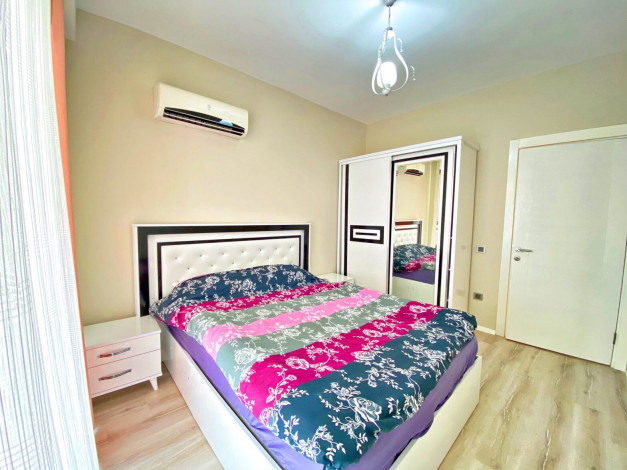 Меблированная четырехкомнатная квартира в районе Махмутлар, 150м - Ракурс 15