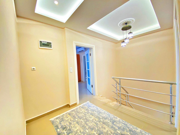 Меблированный дуплекс 5+1 с дизайнерским ремонтом в 100м от Средиземного моря в районе Кестель, 250м - Ракурс 16