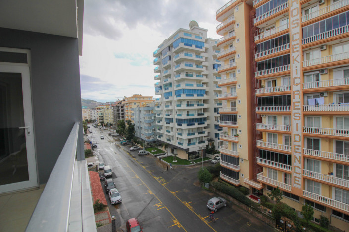 Квартира 1+1 с мебелью в центральной части района Махмутлар, 70 м2 - Ракурс 12